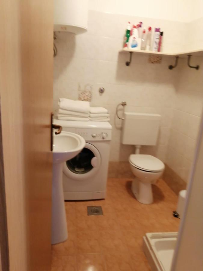 Apartment Vilma Ровінь Екстер'єр фото