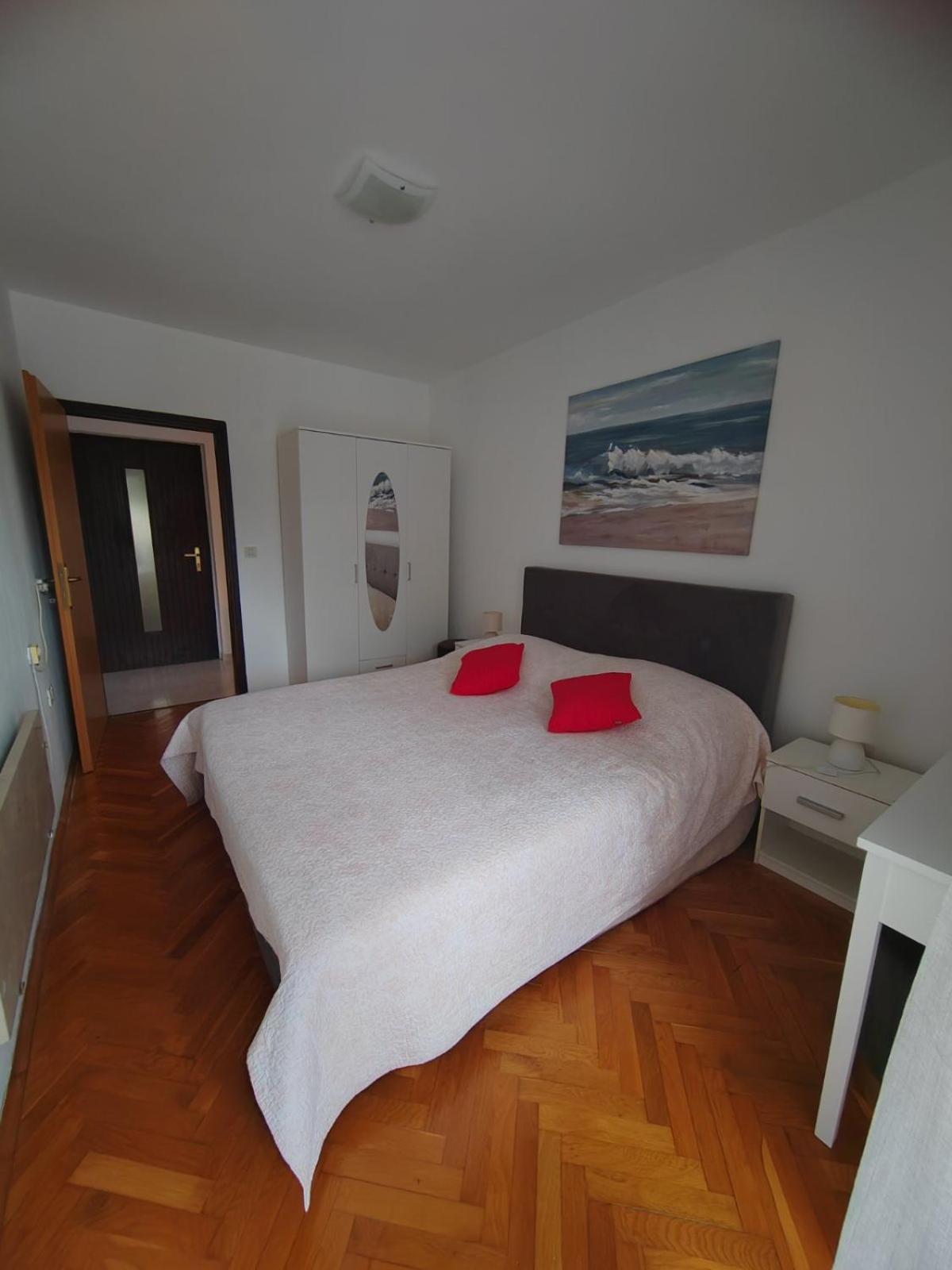 Apartment Vilma Ровінь Екстер'єр фото