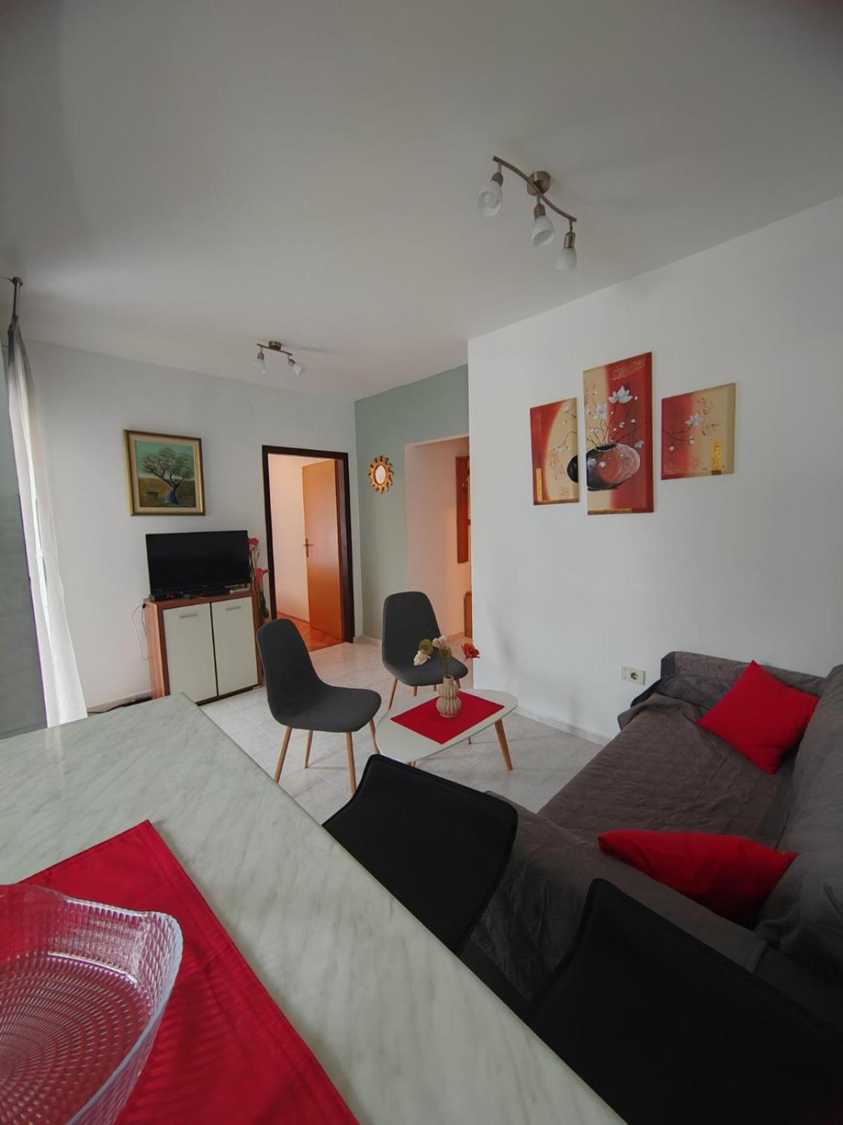 Apartment Vilma Ровінь Екстер'єр фото